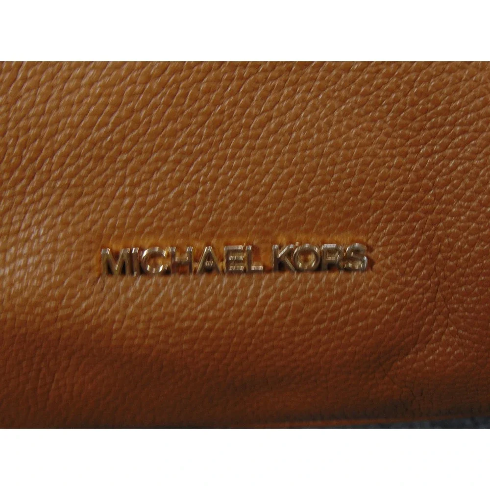 Michael Kors Bedford Purse‎ Brown Pebbled Leather Shoulder Bag Zip Top